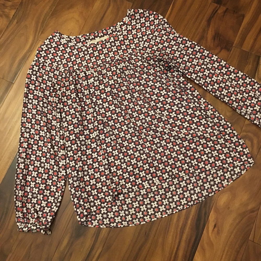 Flowing top by Ann Taylor Loft